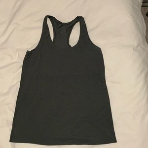 Lululemon tank!